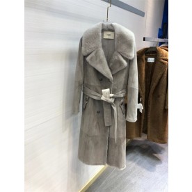 [펜디] 신상 밍크 코트
