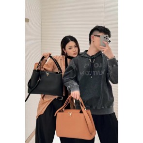 [루이비통] 카퓌신 숄더백 Capucines Souple