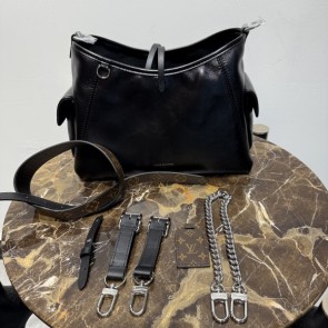 LOUIS VUITTON CARRYALL CARGO PM