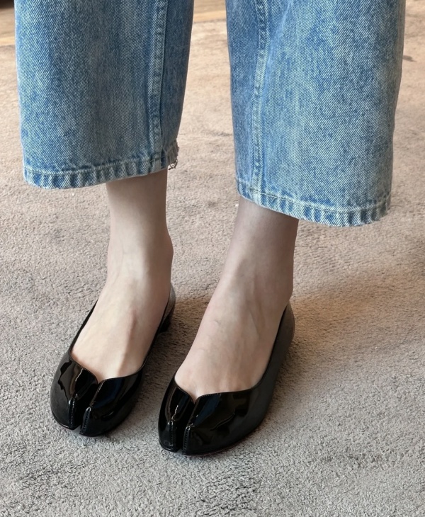 [메종마르지엘라] X Christian Louboutin 타비 발레리나 플랫슈즈