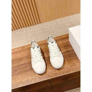 [디올] 신상 스니커즈 STAR