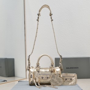 [발렌시아가] LE DUFFLE BAG 파우치 체인 숄더백