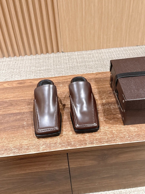 [ALAIA] 신상 슈즈