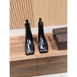 [ALAIA] 신상 부츠