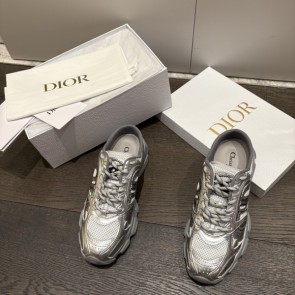 [디올] 신상 스니커즈 Dior CHRONO Sneakers